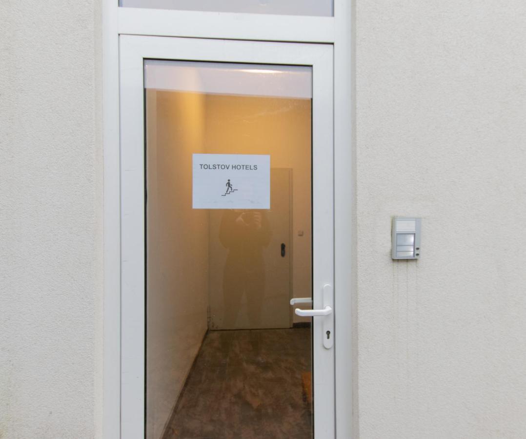 Raj Living - 250M2 Loft With 6 Rooms Im Industriegebiet - 20 Min Messe Dus & Old Town Dus デュッセルドルフ エクステリア 写真